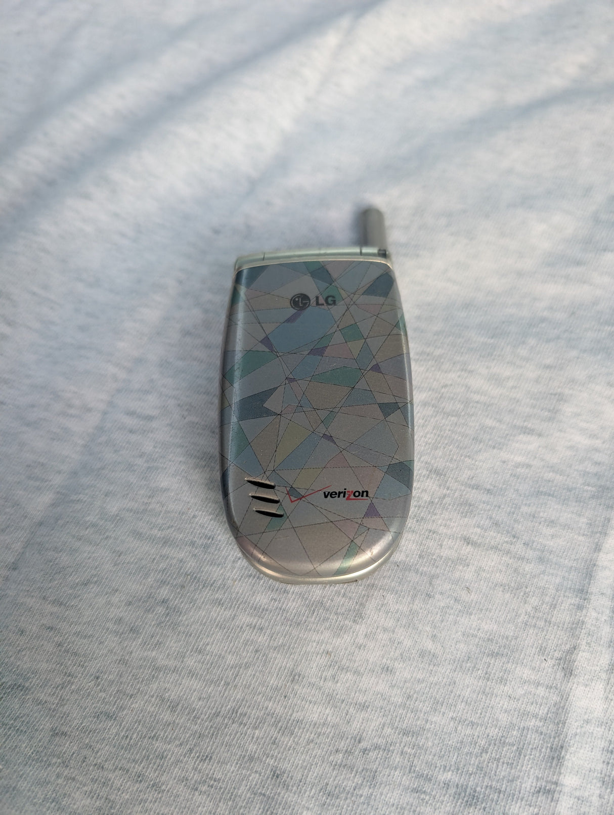 LG VX3300 - Blue and Black ( Verizon ) Cellular Flip Phone