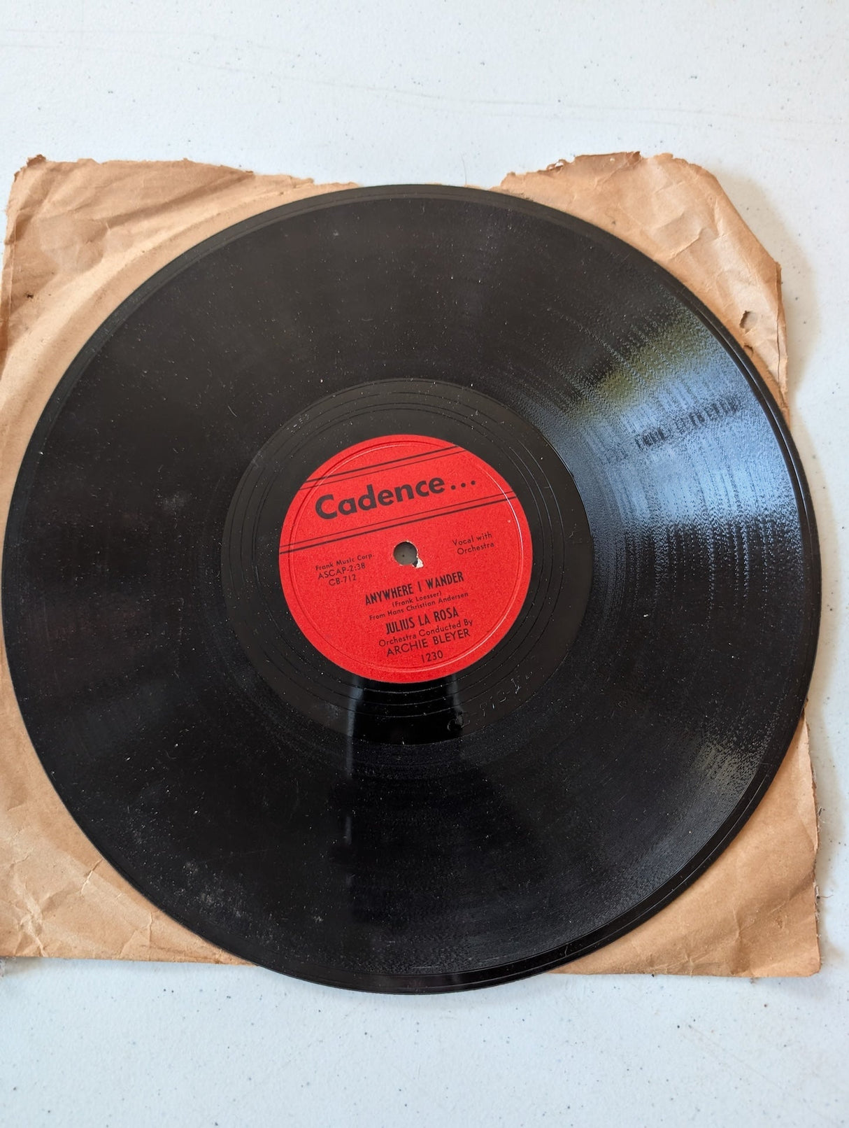 Julius La Rosa y orquesta dirigida por Archie Bleyer Anywhere I Wander Disco de 78 RPM