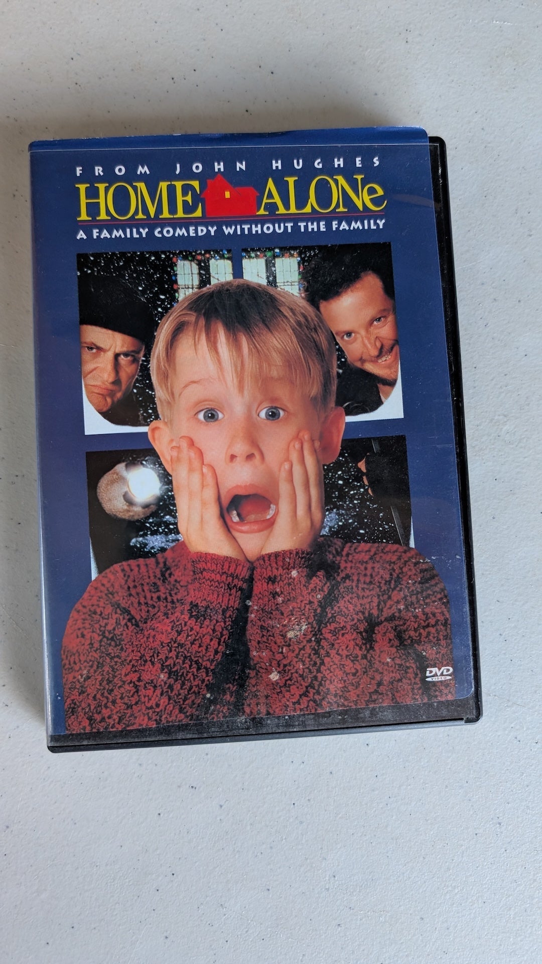 Home Alone (DVD, 1990, PG) Macaulay Culkin, Joe Pesci, Daniel Stern