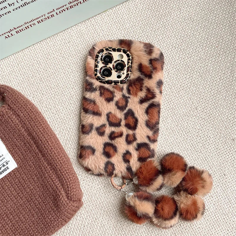 Funda de teléfono con soporte para lente de peluche de leopardo de moda para iPhone