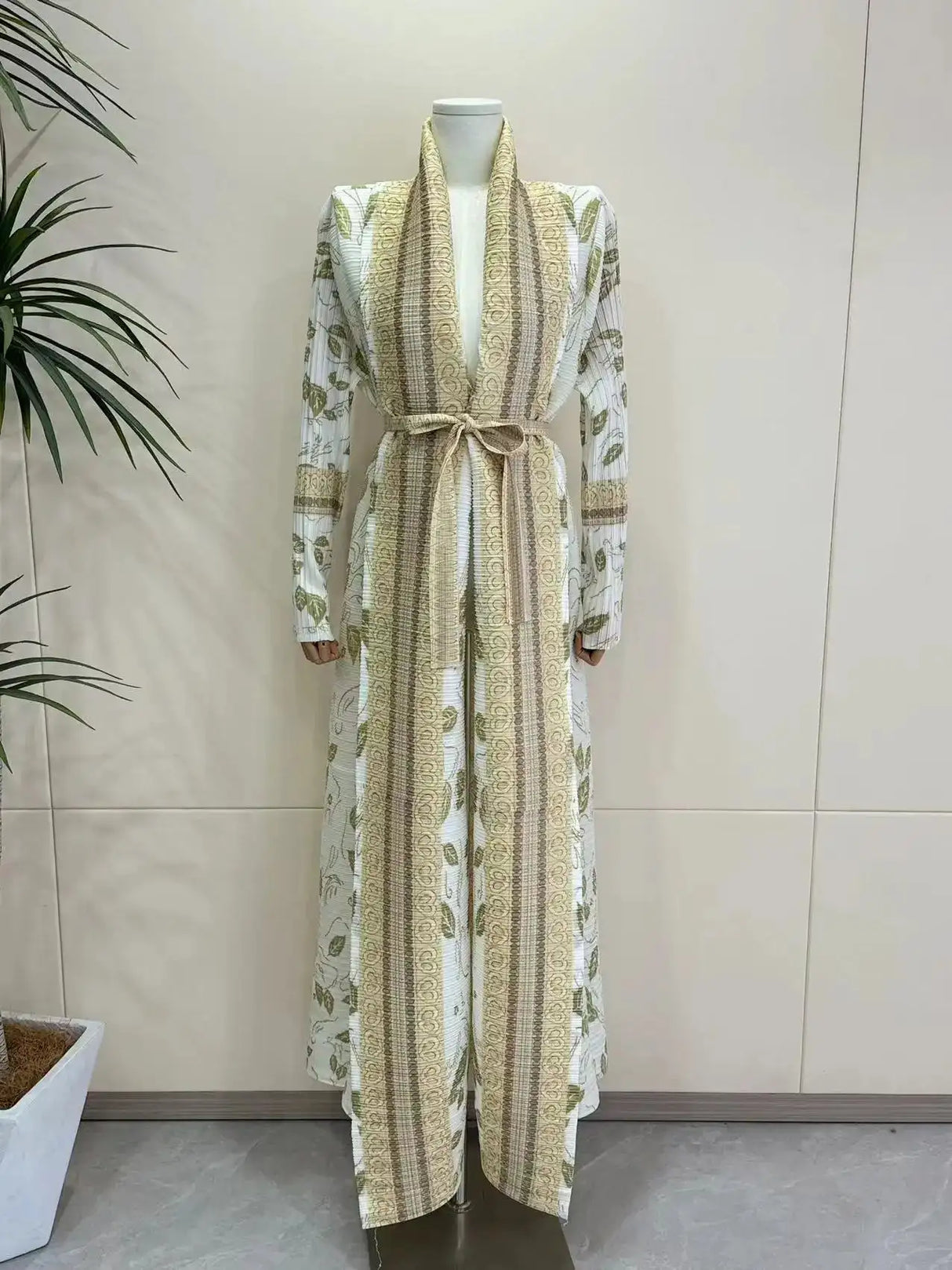 Autumn and Winter New Abaya Fashion Lapel Pleated Long Sleeved Cardigan Windbreaker Jacket Saudi Abayas for Women - Lootquake