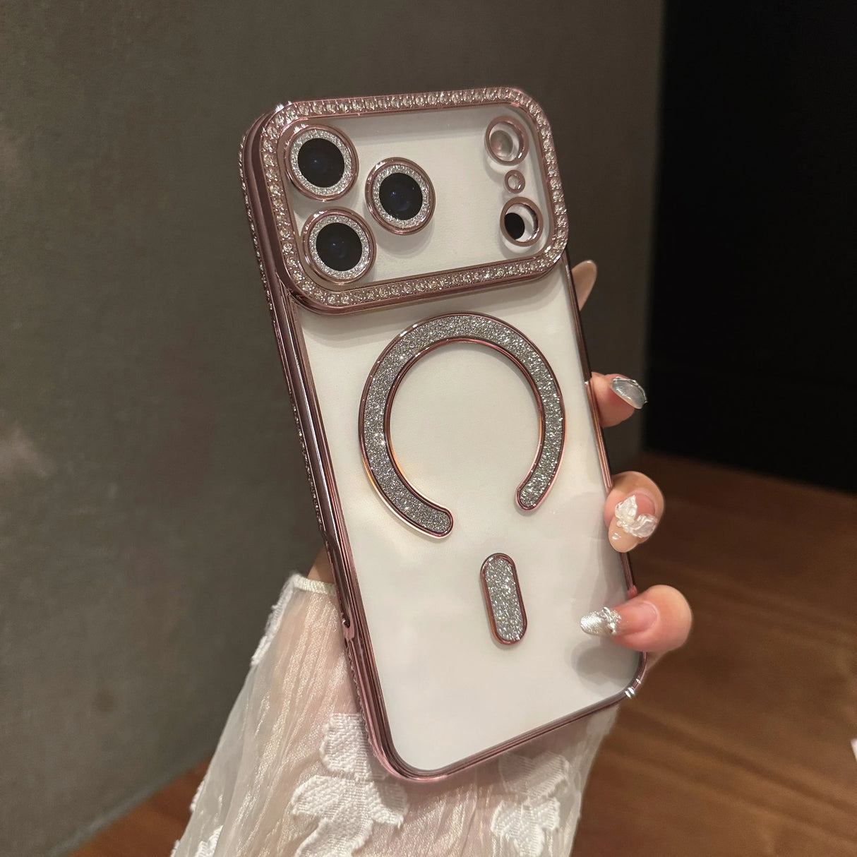 Funda para iPhone con diseño de chica moderna
