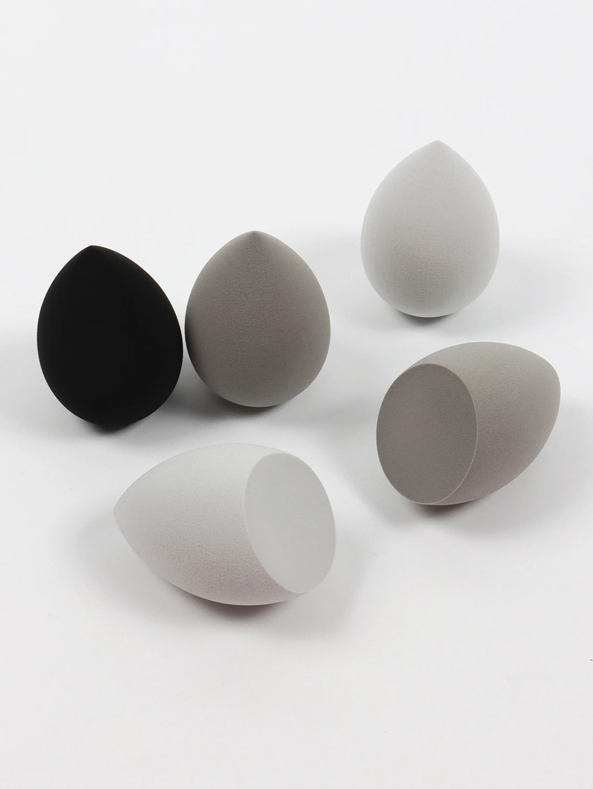 30 Beauty Eggs (Makeup Sponges) Foundation Make-Up Mixed Beauty Sponge, Liquid, Cream and Powder Without Blemish, Multi-Color C