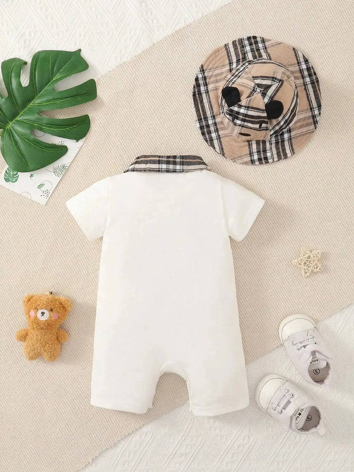 Two-piece baby boy design simple plaid neckline front pocket with plaid hat shorts spring/summer set - Lootquake