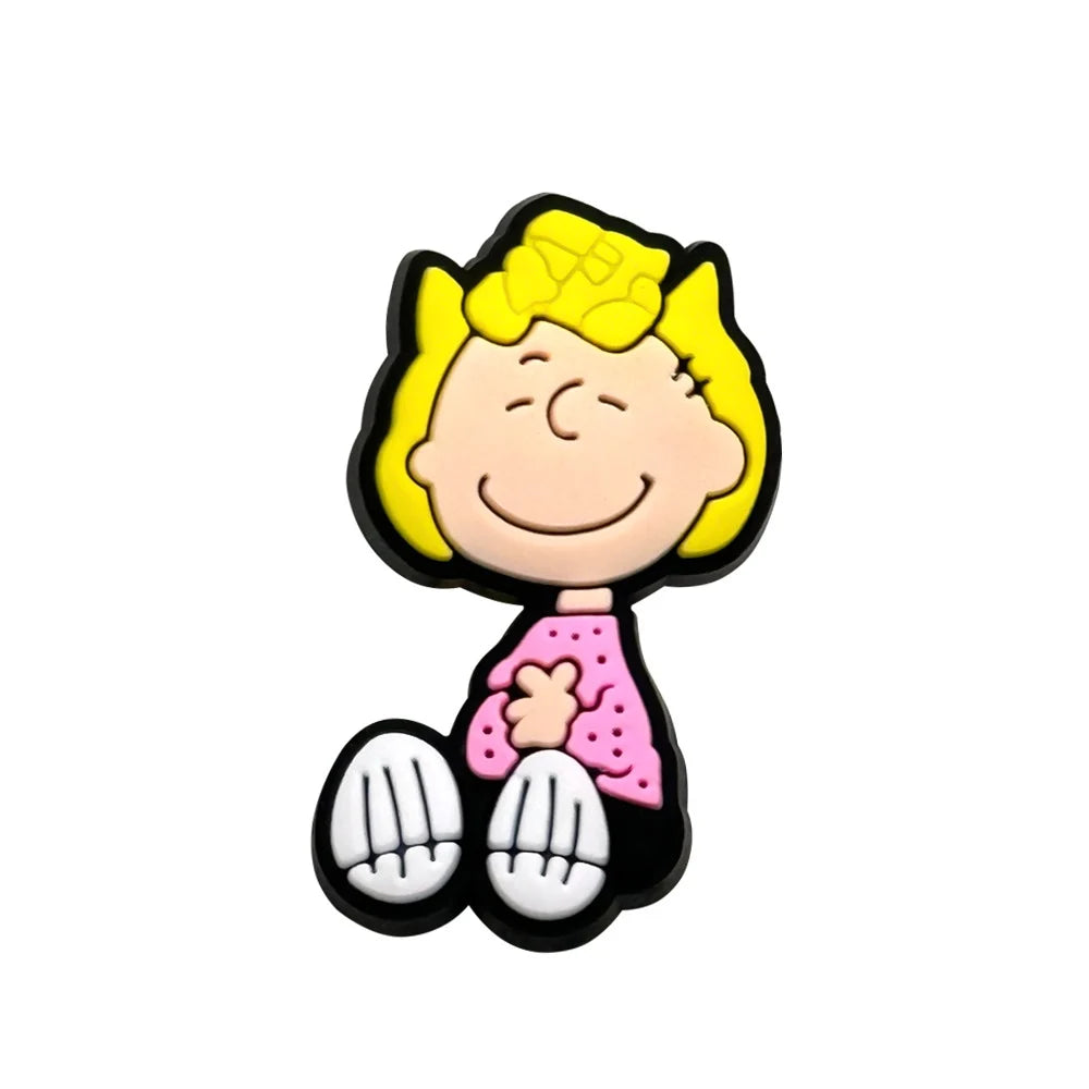 1-12 piezas de adornos para zapatos de dibujos animados de Snoopy de MINISO, accesorios clásicos para zuecos, sandalias, decoración de zapatos de jardín, pulseras con hebilla, regalos para niños