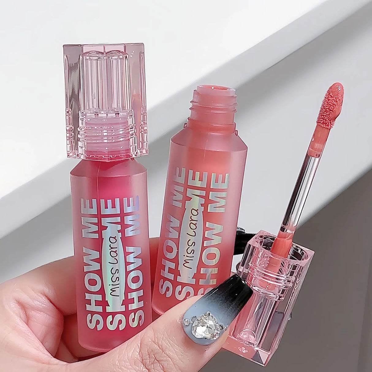 MISS LARA Show Me Lápiz labial barato Espejo Vidrio acuoso Brillo labial Hidrata Blanquea Atmósfera Brillo labial puro femenino Cosméticos calientes