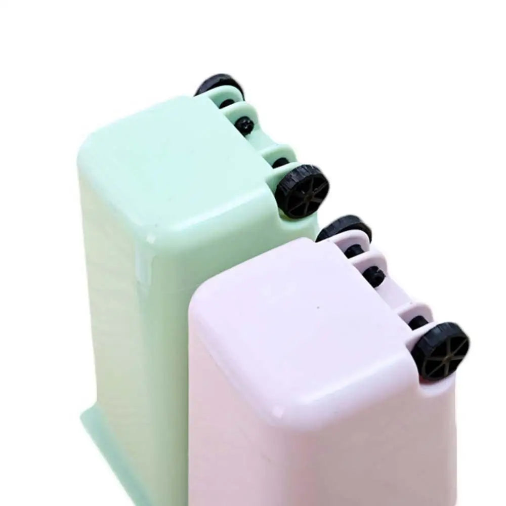 Mini bote de basura con ruedas para escritorio, organizador de escritorio, portalápices, caja de almacenamiento de basura creativa