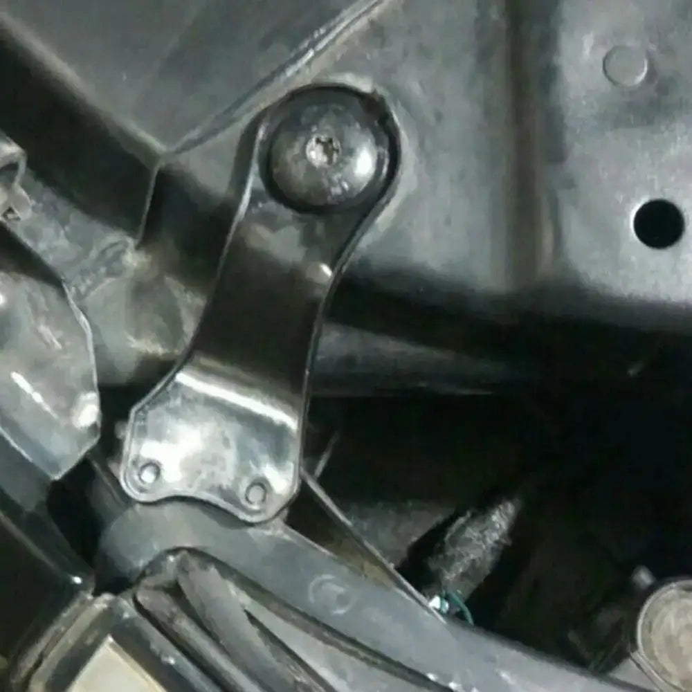 2Pcs Car Front Headlight Headlamp Repair Kit Bracket Clip For BMW 5 Series E60 E61 2003-2010 63126949633 63126949634 - Lootquake