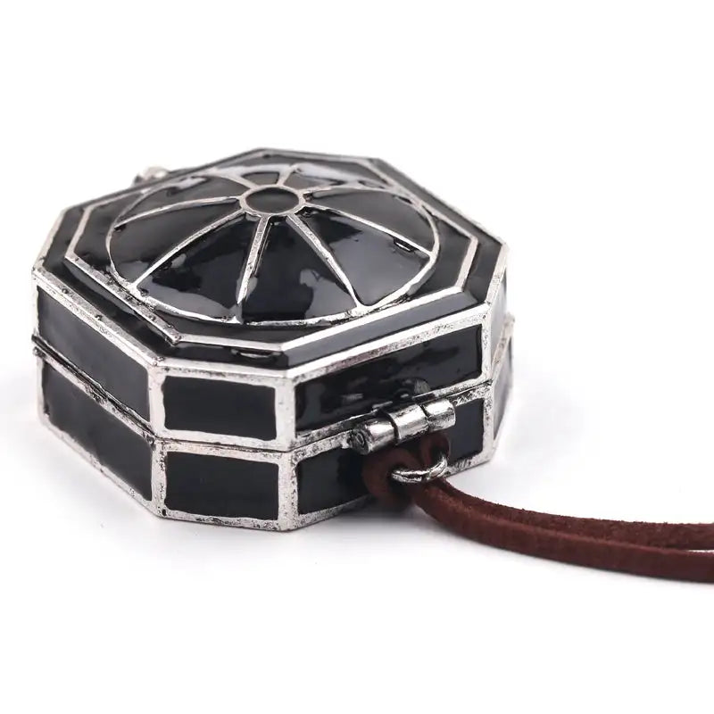 Pirates Of The Caribbean Compass Necklace Dead Men Tell No Tales Salazar's Revenge Jack Sparrow's Compass Necklaces For Men Fans - Lootquake