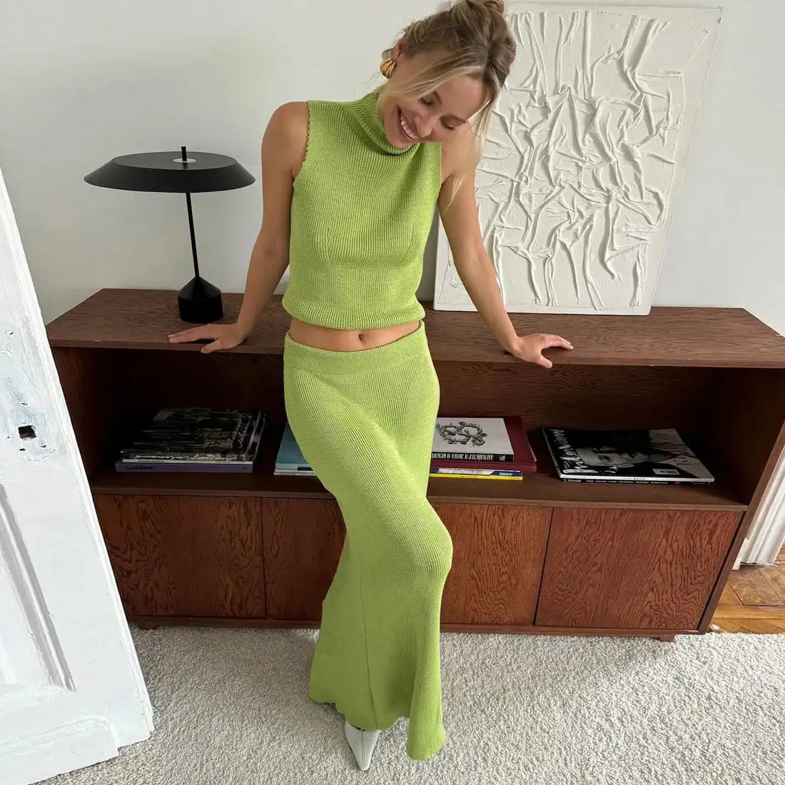 Conjunto elegante de dos piezas de punto Tossy: vestido largo, suéter acanalado y falda larga de patchwork suelta para mujer.