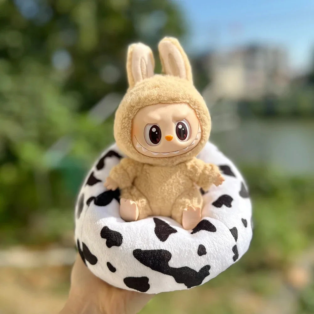 Vêtements de la série Big Into Energy de Labubu 3.0. Mini canapé paresseux de Labubu. Accessoires de Labubu.