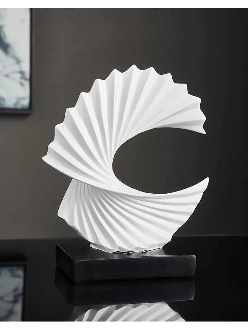 Decoration Sculpture Gold Modern Abstract Art Sculpture Resin Crafts Sculpture Ornaments Home Office Desk Decoration Accessories