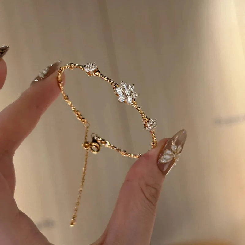 French Style Light Luxury Exquisite Bracelet Chic Elastic Flower Bracelet Sparkling Zircon Snowflake Ring 925 Silver Jewelry Set - Lootquake