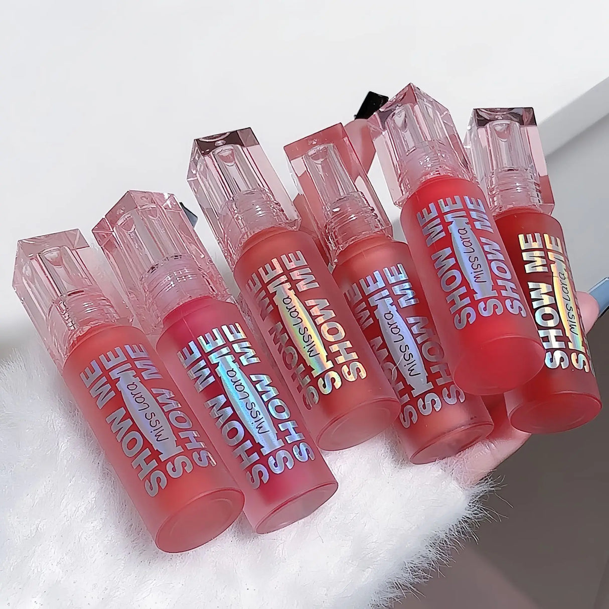 MISS LARA Show Me Lápiz labial barato Espejo Vidrio acuoso Brillo labial Hidrata Blanquea Atmósfera Brillo labial puro femenino Cosméticos calientes