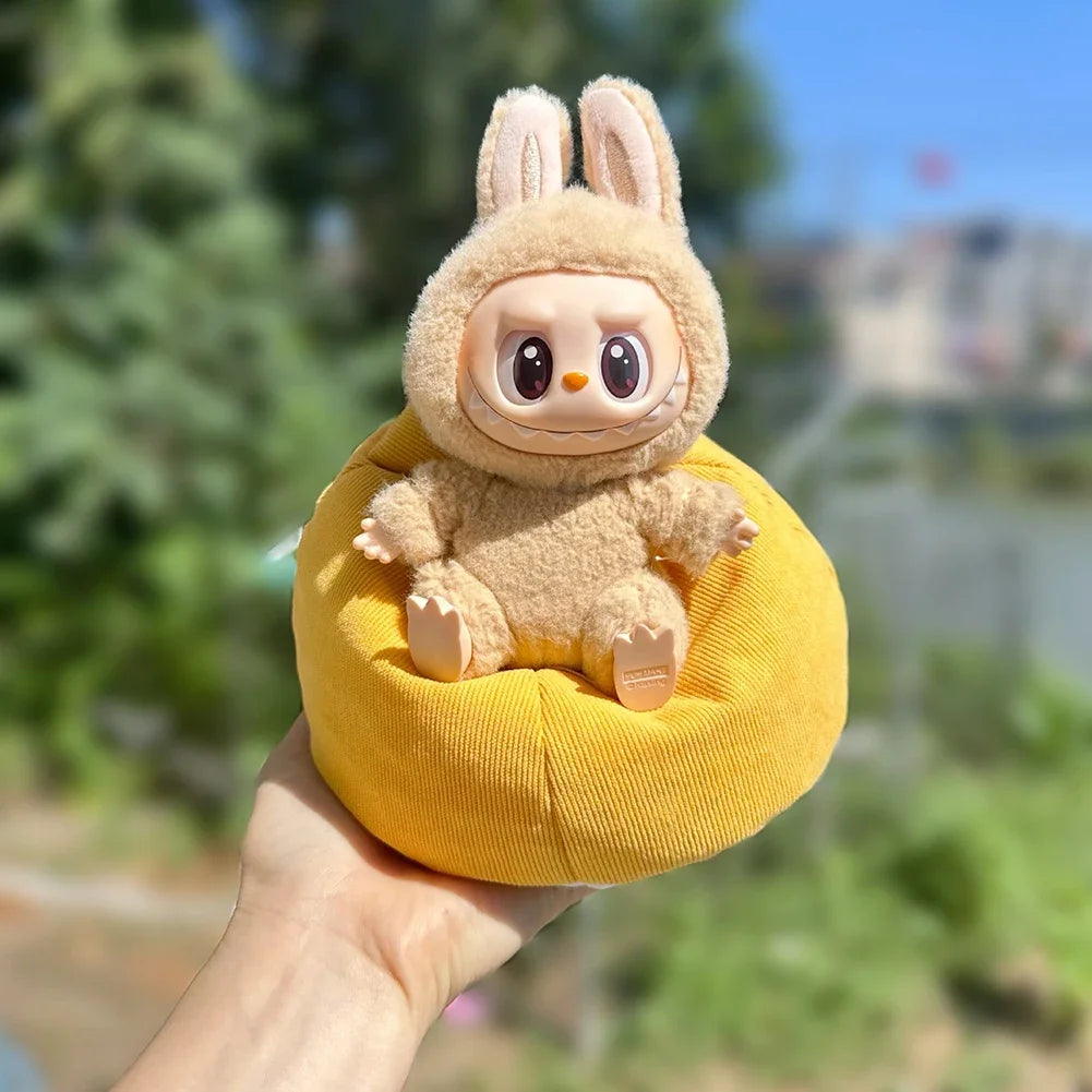 Vêtements de la série Big Into Energy de Labubu 3.0. Mini canapé paresseux de Labubu. Accessoires de Labubu.