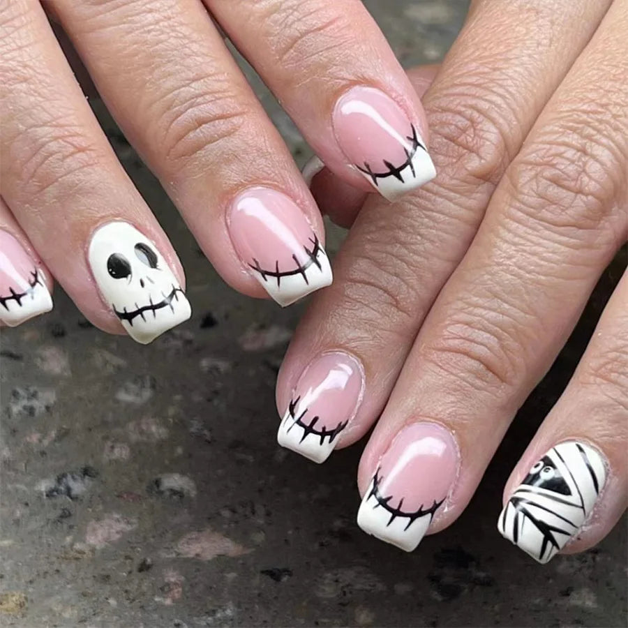 Uñas postizas de calavera aterradora para Halloween