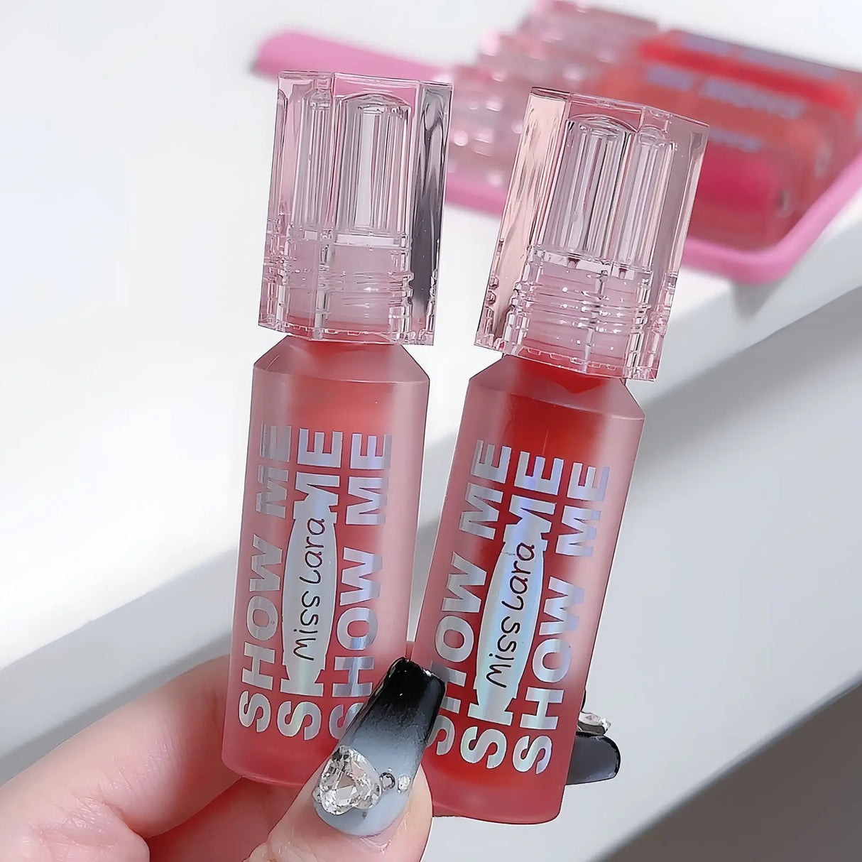 MISS LARA Show Me Lápiz labial barato Espejo Vidrio acuoso Brillo labial Hidrata Blanquea Atmósfera Brillo labial puro femenino Cosméticos calientes