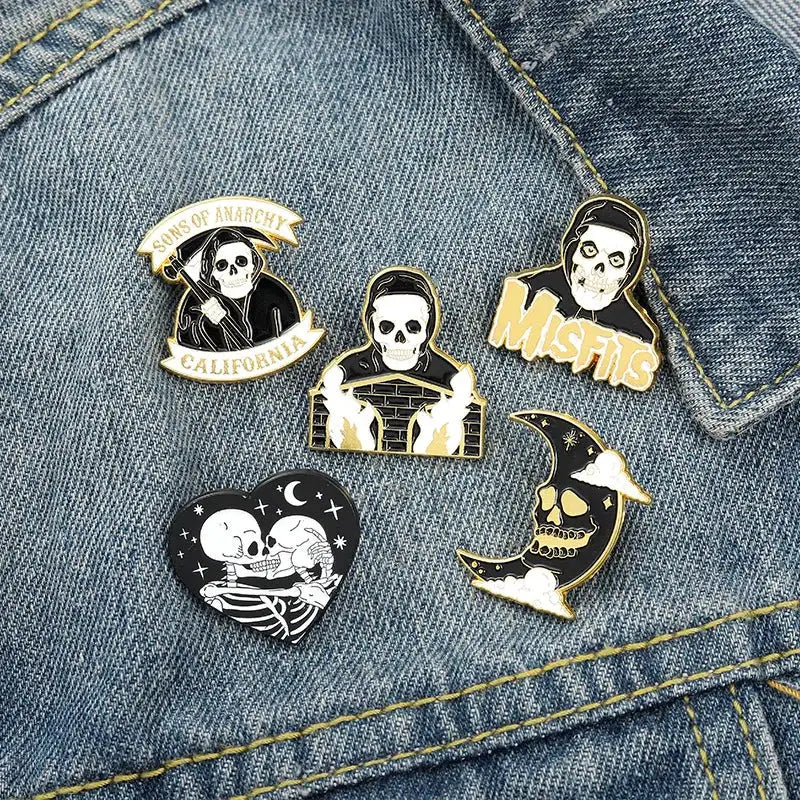 Punk Style Brooch Skull Rose Heart Brooch Halloween Cat Head Compass Wizard Hat Black Cat Alloy Brooches Enamel Badge Lapel Pins - Lootquake