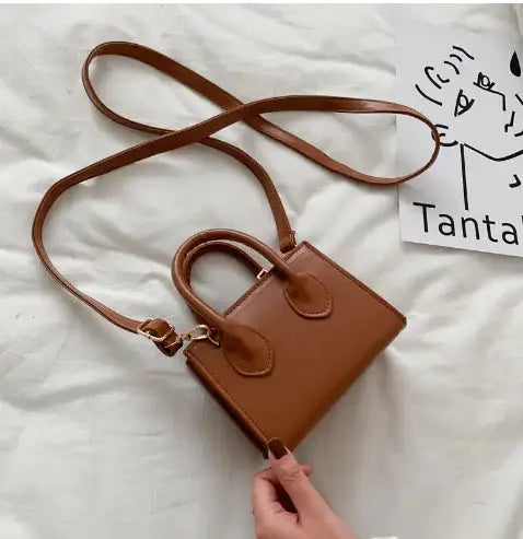 Personalized Solid Color Handbags for Celebrities - Lootquake