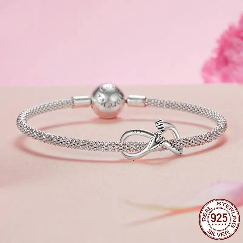 Hand In Hand Eternal Convention Beaded Diy Unlimited - Lootquake