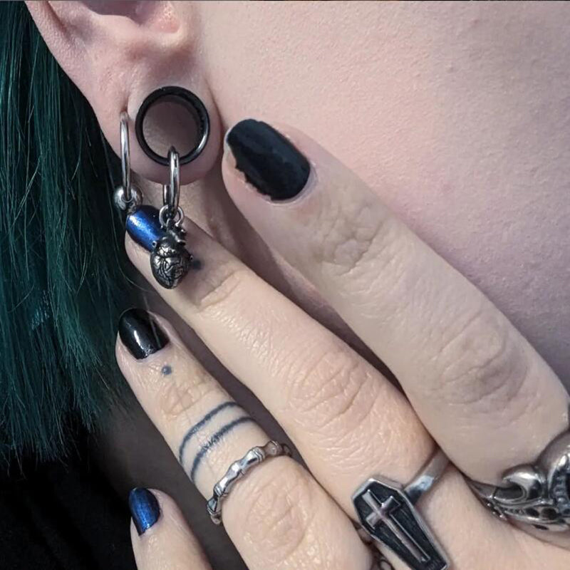 Pendientes de acero inoxidable con forma de corazón anatómico