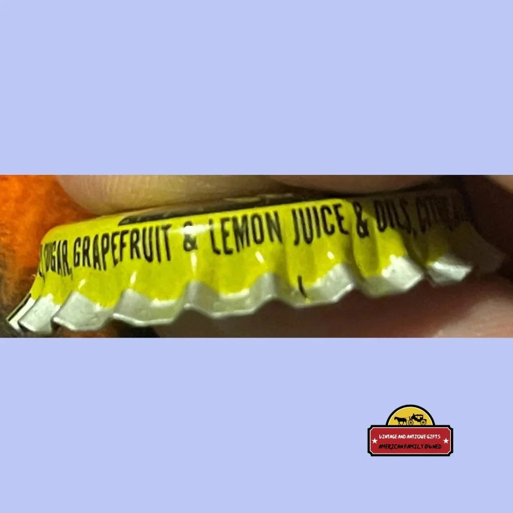 Rare 1950s Antique Vintage Half Grapefruit Half Lemon Soda Cap