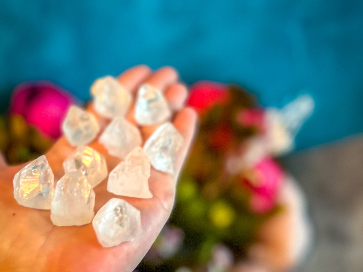 Apophyllite Pyramids, Apophyllite points, Raw apophyllite Tips