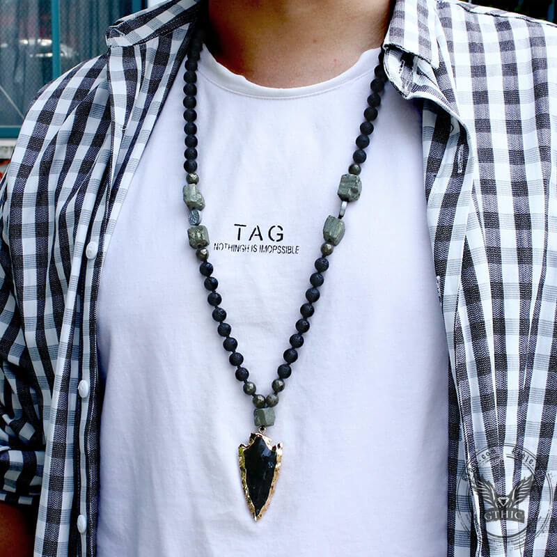 Colgante vikingo de piedra natural con forma de flecha de 83 cm