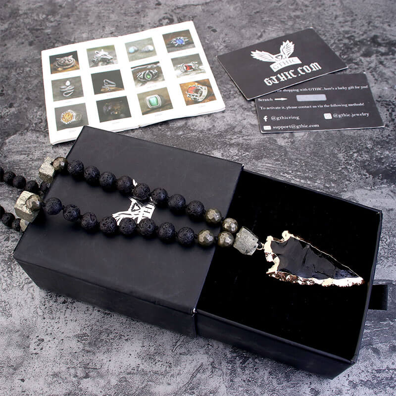 Colgante vikingo de piedra natural con forma de flecha de 83 cm