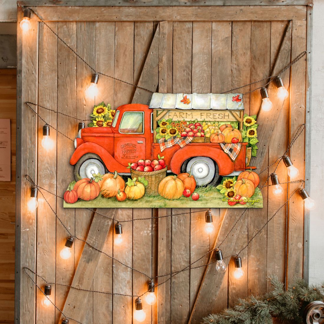 Decoración de puerta de Acción de Gracias con un camión de calabazas y frutas y verduras, por Susan Winget - Decoración de Halloween - 8471202H-SW