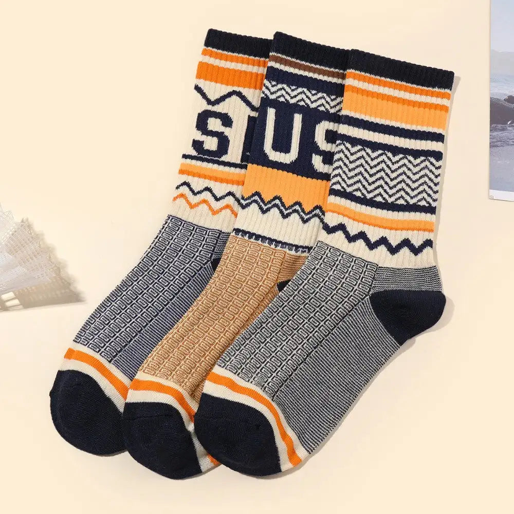 Six Pairs Of Men's And Women's Fashionable Socks With Letter Patterns - Offering Fashion And Comfort For Daily Wear And Suitable For All Four Seasons. - Lootquake