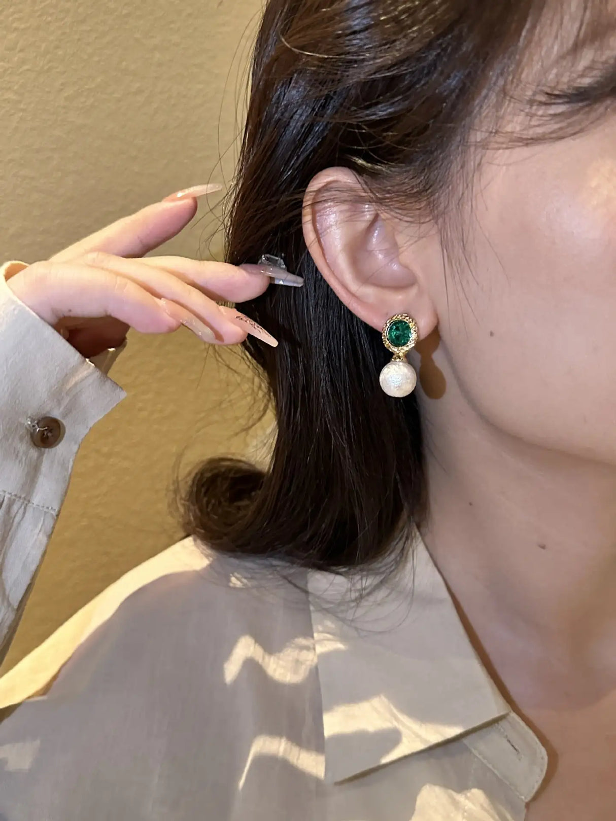 Emerald Rhinestone Pearl Stud Earrings For Women - Lootquake