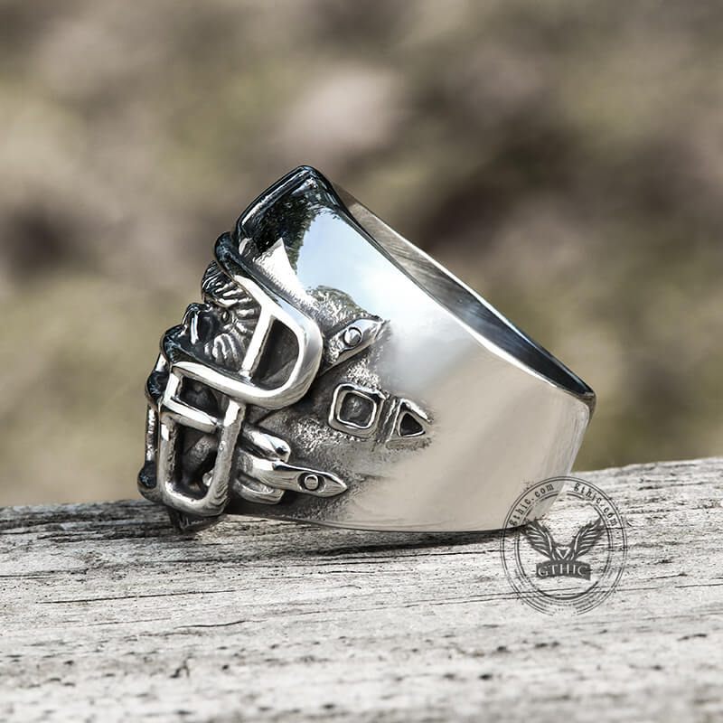 Anillo de acero inoxidable con forma de gorila para casco de béisbol