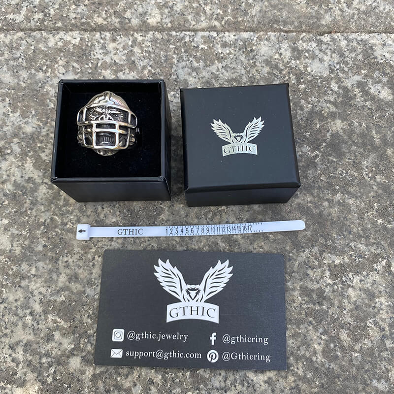 Anillo de acero inoxidable con forma de gorila para casco de béisbol