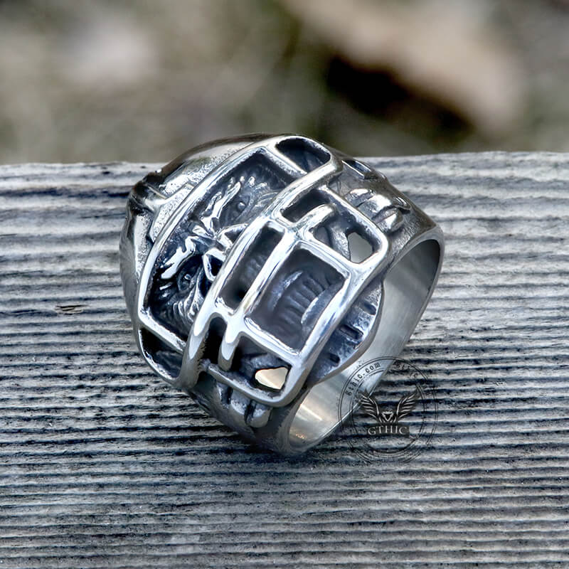 Anillo de acero inoxidable con forma de gorila para casco de béisbol