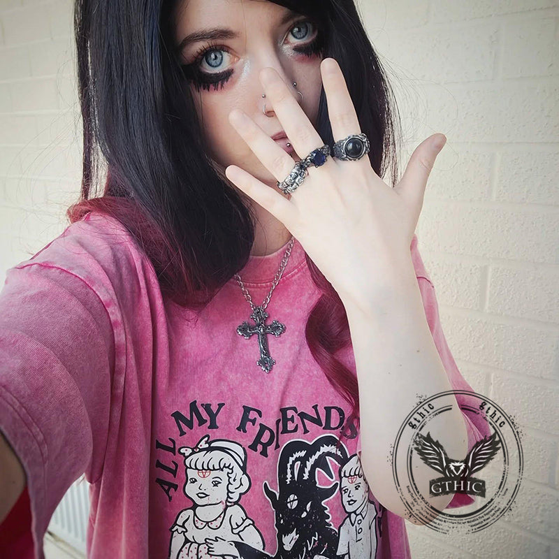 Colgante de calavera de acero inoxidable con cruz en ciernes