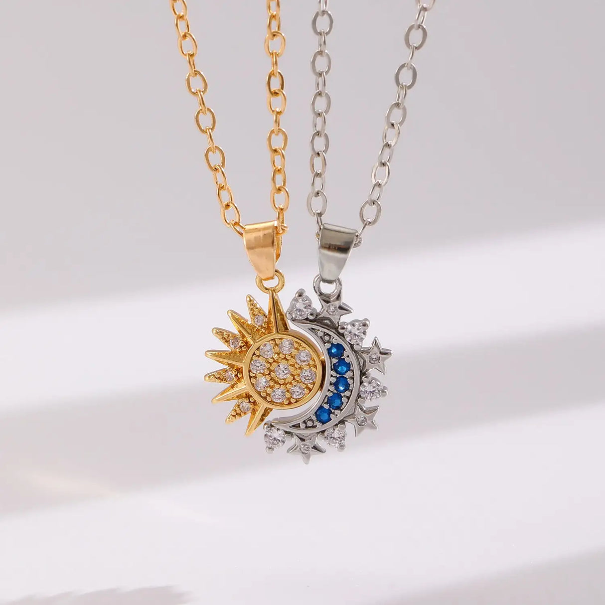Sun And Moon Couple Projection Necklace Magnetic Pendant Clavicle Chain - Lootquake