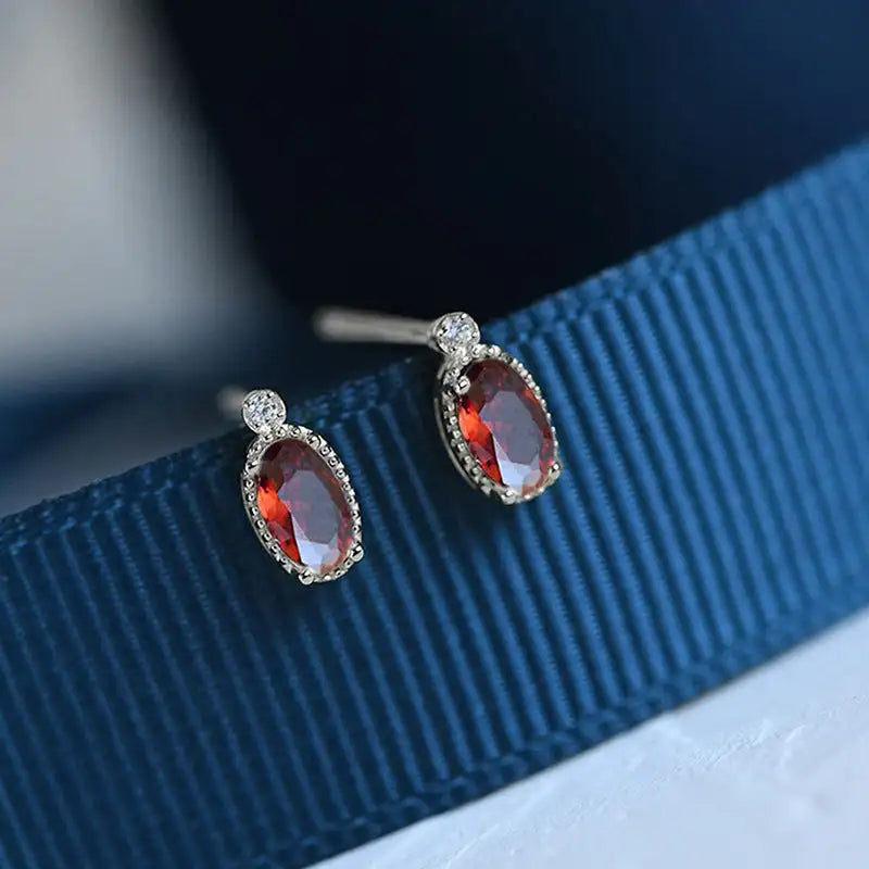 Simple And Exquisite Petite Earrings Retro - Lootquake