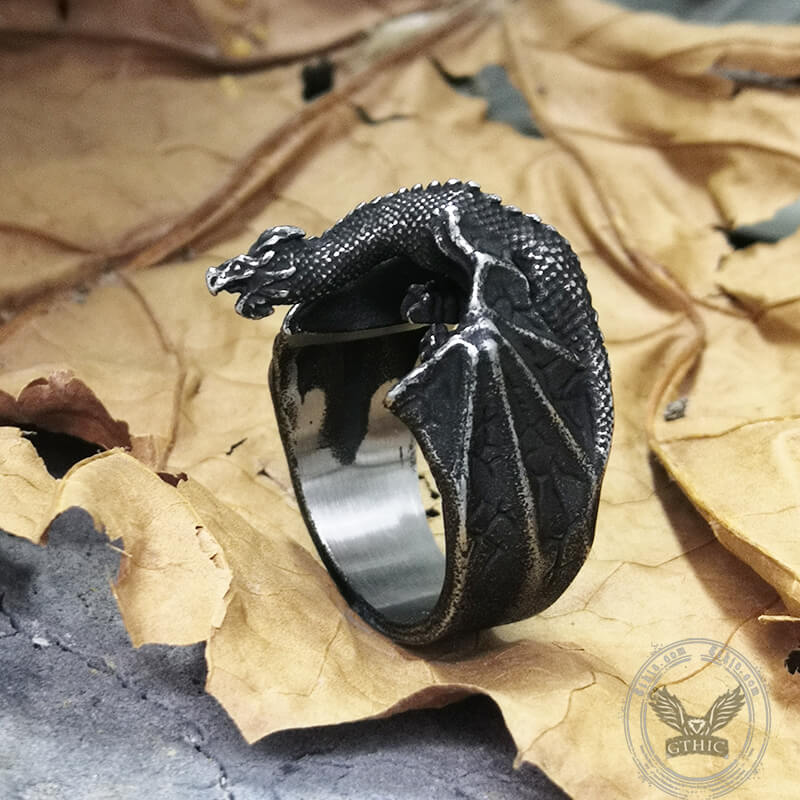 Anillo de acero inoxidable con dragón volador celta