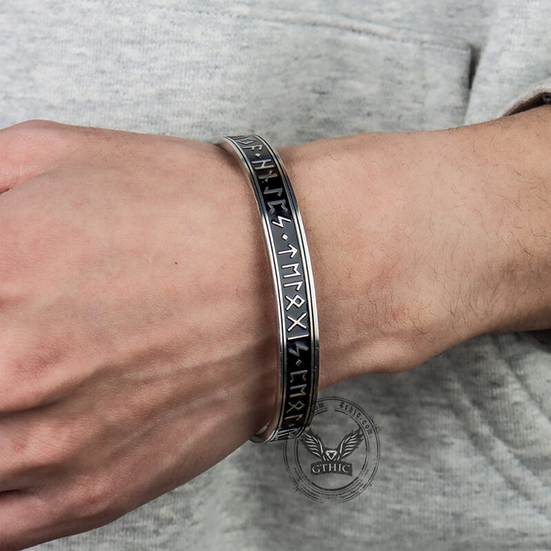 Pulsera vikinga de acero inoxidable con runas y nudos celtas