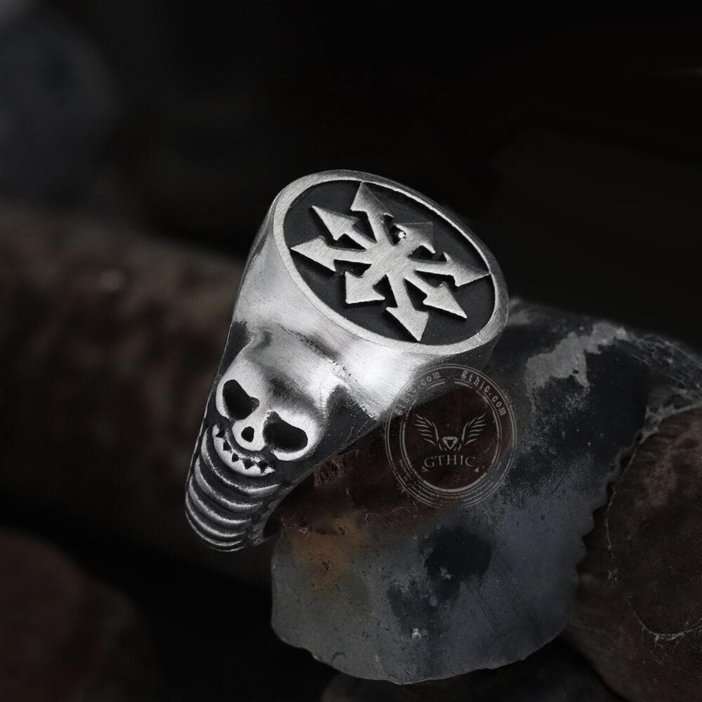 Anillo de calavera de acero inoxidable Chaos Star