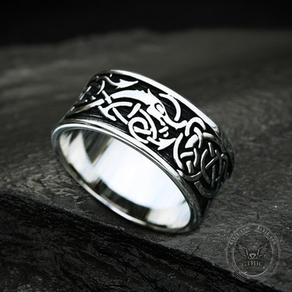 Anillo vikingo de acero inoxidable con nudo celta y cabeza de dragón