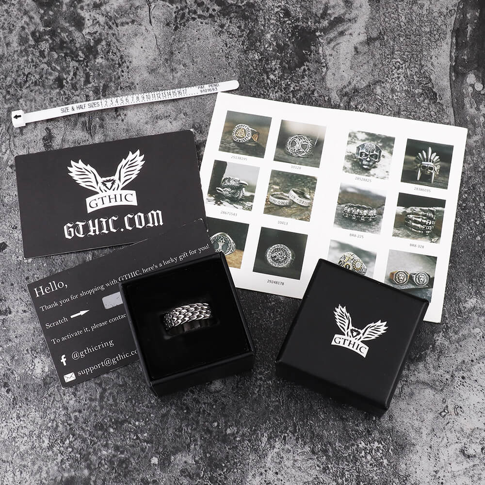 Anillo de acero inoxidable con escamas de dragón