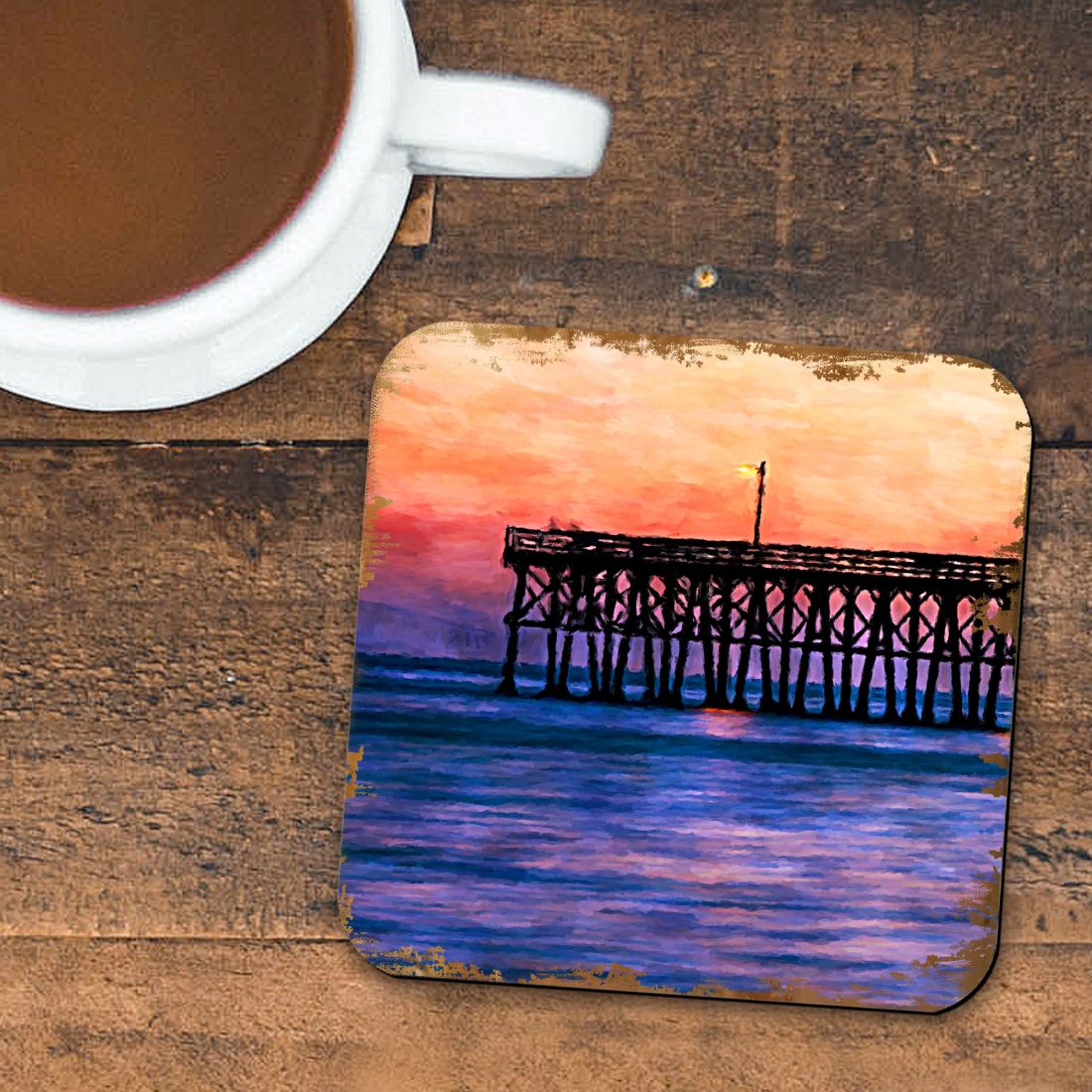 Juego de 4 posavasos de corcho de madera con diseño costero "Muelle al atardecer" de Nature Wonders - Decoración costera con vida marina - 95359C-S4