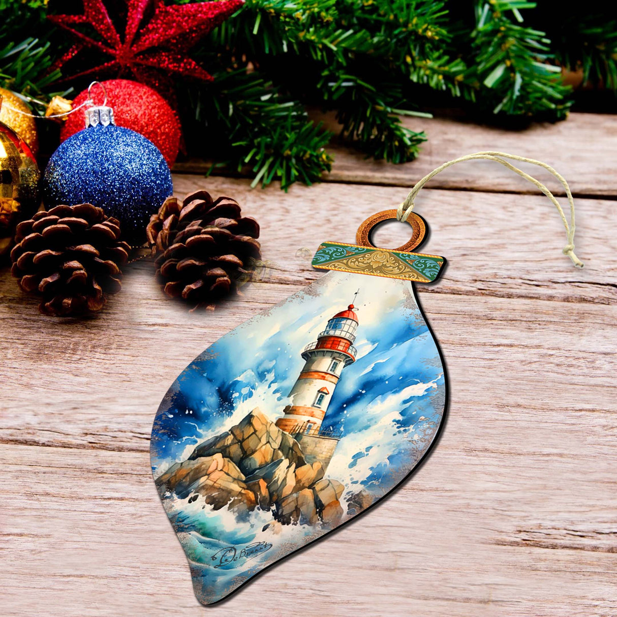 Adornos de madera para árbol de Navidad - Adornos de madera con forma de faro de G.Debrekht Coastal Holiday Decor - 8688177