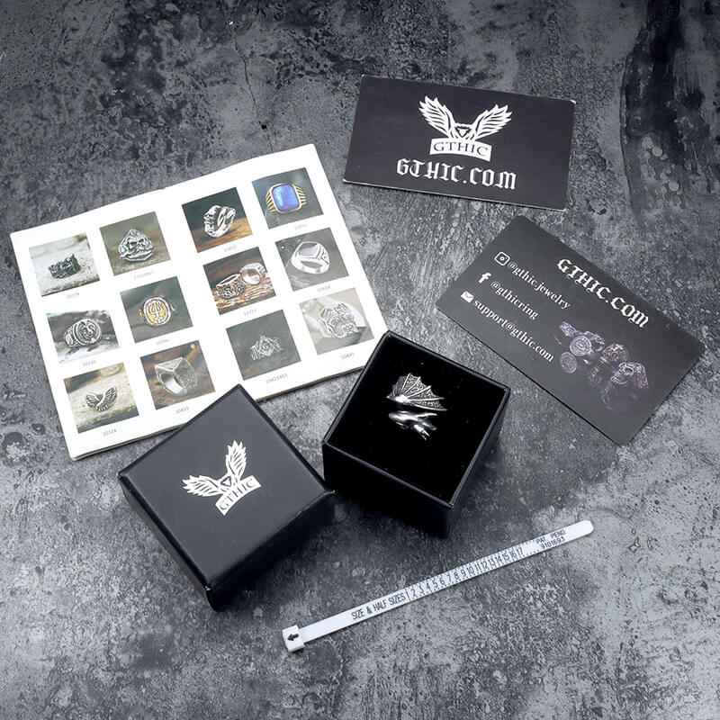 Anillo de acero inoxidable con forma de dragón volador