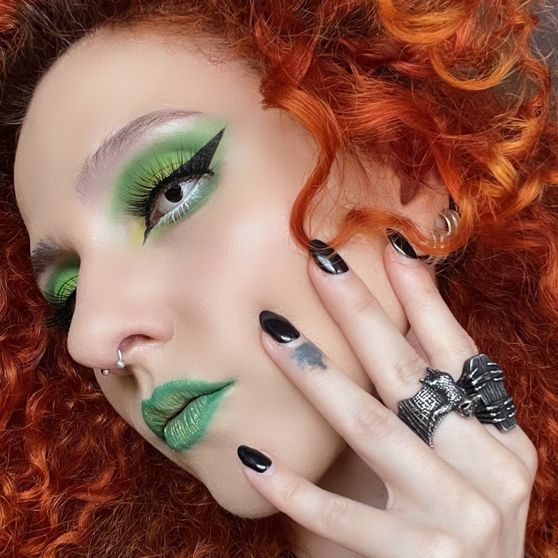 Anillo de acero inoxidable con forma de ataúd de garra fantasma