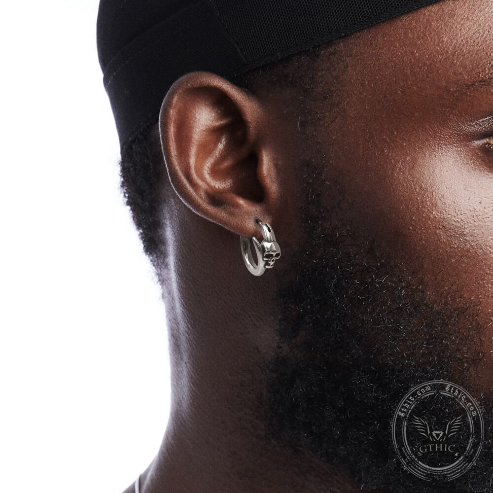 Pendientes de acero inoxidable con calavera gótica