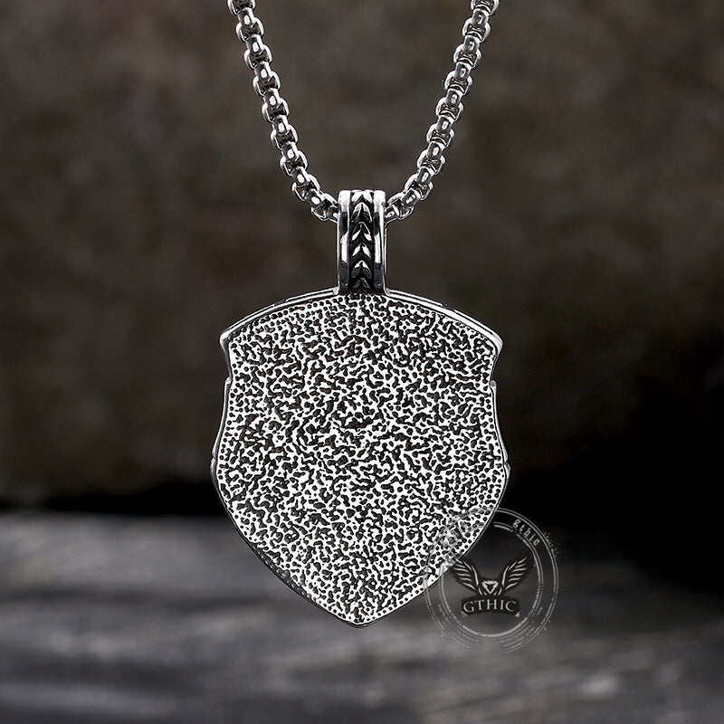 Collar de acero inoxidable con calavera gótica de vampiro