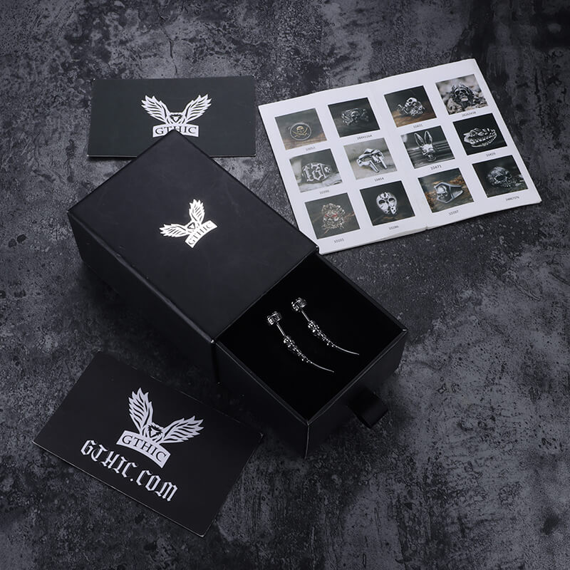 Pendientes de acero inoxidable con colmillos de lobo góticos